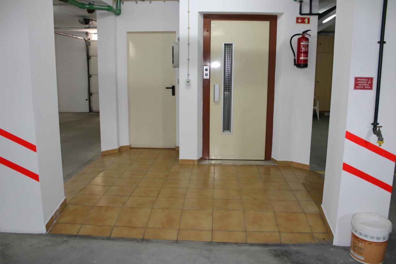 Apartamento Urb. Vila Nova, Lote 5 Armação de Pêra Eksteriør bilde