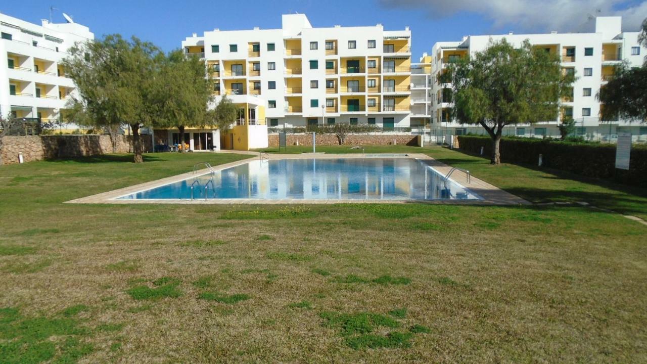 Apartamento Urb. Vila Nova, Lote 5 Armação de Pêra Eksteriør bilde